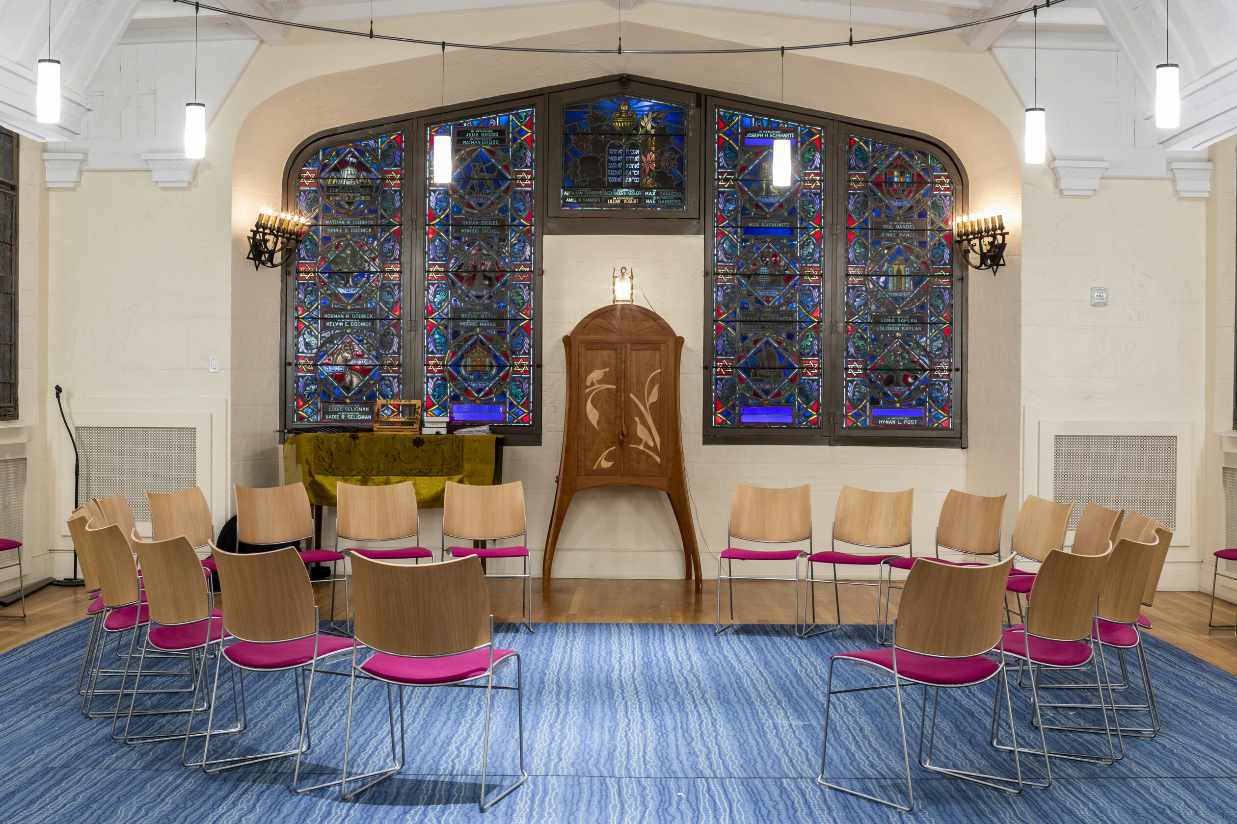 interior of b'nai jeshurun